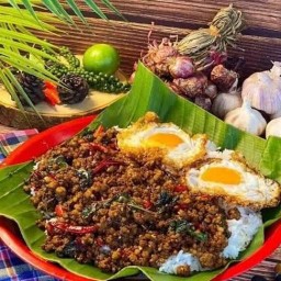 🌶️คนสวยกะเพราถาดยักษ์🔥 (ศรีราชา) ⭐