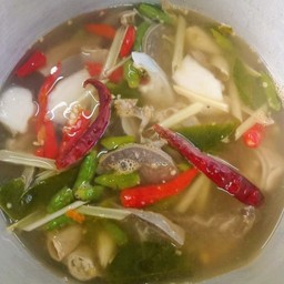 ต้มแซ่บเครื่องในหมู