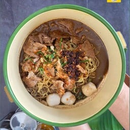 มั่นใจเตี๋ยวเรือปิ่นโต