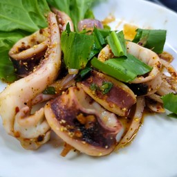 ลาบปลาหมึก