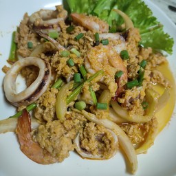 ผัดผงกะหรี่