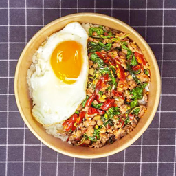 ข้าวกะเพราหมู ไข่ดาว