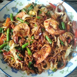 มาม่าผัดชี้เมาทะเล