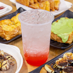 สตอเบอรี่โซดาเย็น
