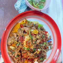 กระเพราเนื้อ