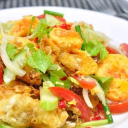 ยำไข่ดาว