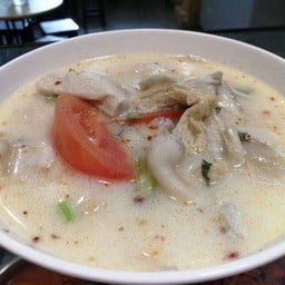 ต้มข่าไก่เจ