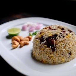 ข้าวผัดแหนมชี่โครงหมู
