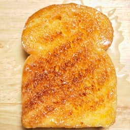 ปังเย็น ปังปิ้ง at Mews