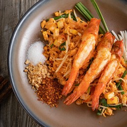 ผัดไทยกุ้งสด