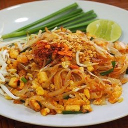 ลีนา ผัดไทย อาหารตามสั่งฮาลาล