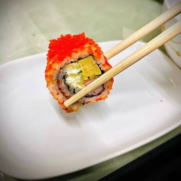 โยริ โออิชิ ซูชิ