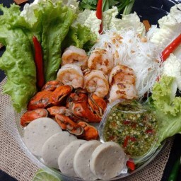 ป้าทิพย์ อาหารตามสั่ง ทาวน์ อิน ทาวน์