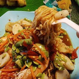 ตำมาม่ารวมมิต