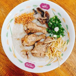 โจ๊กน่องไก่น้ำข้น