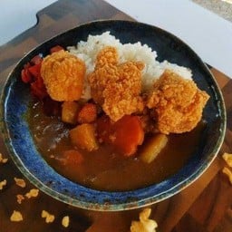 ข้าวไก่คาราเกะราดแกงกระหรี่