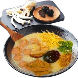 โจ๊กหมู+เครื่องใน+ไข่เยี่ยวม้า