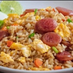 ข้าวผัดกุนเชียง