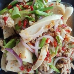 คอหมูย่าง น้องคิมแอนด์แคท