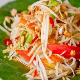 ส้มตำนมยาน