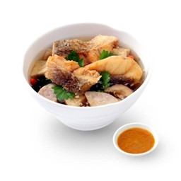 L ปลากระพงต้มเผือก