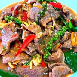 ข้าวราดผัดฉ่าเนื้อ