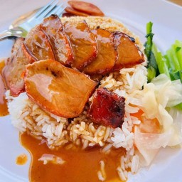 ข้าวหมูแดง