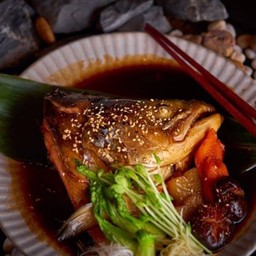 Salmon Kabutoni หัวปลาแซลมอนต้มซีอิ๊ว