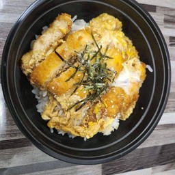 ข้าวคาราเกะคัตสึด้ง