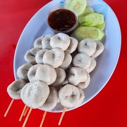 ลุงอ้วนลูกชิ้นทอด - เซเว่นหัวดอน