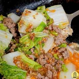 ผัดผักกาดขาวหมูสับ
