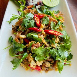 ยำปลาเค็มเจ Spicy Deep Fried Salted Fish 