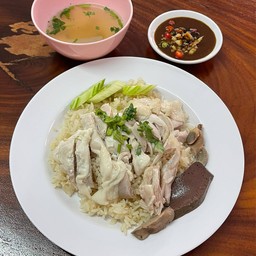 ข้าวมันไก่เจ๊นุช