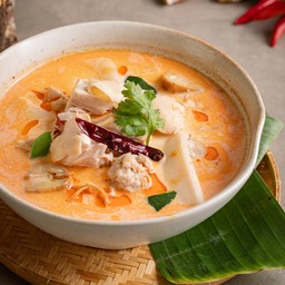 ต้มข่าไก่