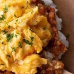 กะเพราไข่ข้น by ทิมทับ