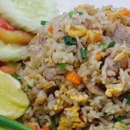 ข้าวผัดหมูชิ้น