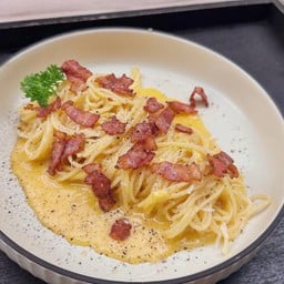 Spaghetti carbonara (no cream)