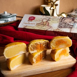 ขนมเปี๊ยะจัมโบ้รวมรส