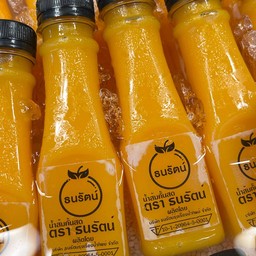น้ำส้มคั้นสด ตลาดไนท์ พลาซ่า มอนอ
