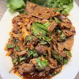 น้ำตกคอหมูย่าง