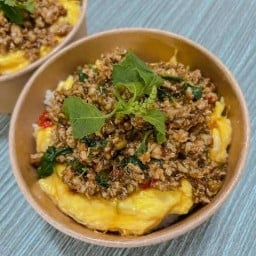 ข้าวไฮโซหลังเซเว่นเเยกวุ่นวาย 1