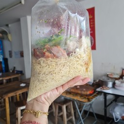 โค่นเซียนแบบใส่ถุงใหญ่บะหมี่12ก้อน