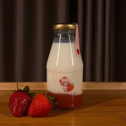 นมสดสตอเบอรี่ Chala Milk