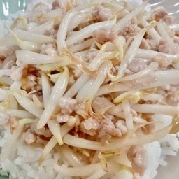 นายโด่ง อาหารตามสั่งศาลาน้ำเย็น