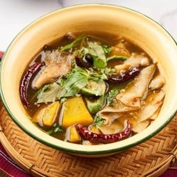 แกงเปรอะหน่อไม้ไผ่หวานผักรวม  (LS)