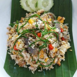 ข้าวผัดปลาทู ชะอม
