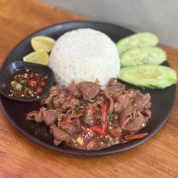 เนื้อลายผัดกะปิราดข้าว