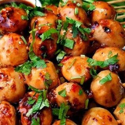 ลูกชิ้นทอด หน้าเซเว่นบ้านพอน