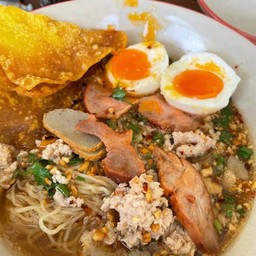 บะหมี่เหลืองต้มยำโบราณ