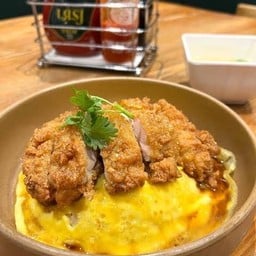 ข้าวไข่ข้นไก่ทอด